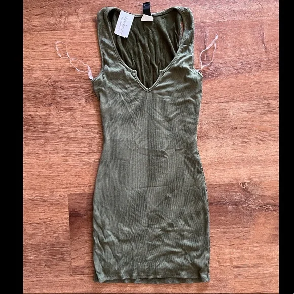Windsor Dresses | Nwt Olive Green T Shirt Dress | Color: Green | Size: M | Adelyncook10's Closet Windsor Dresses | Nwt Olive Green T Shirt Dress | Color: Green | Size: M | Adelyncook10's Closet
